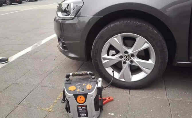 扶绥汽车搭电案例